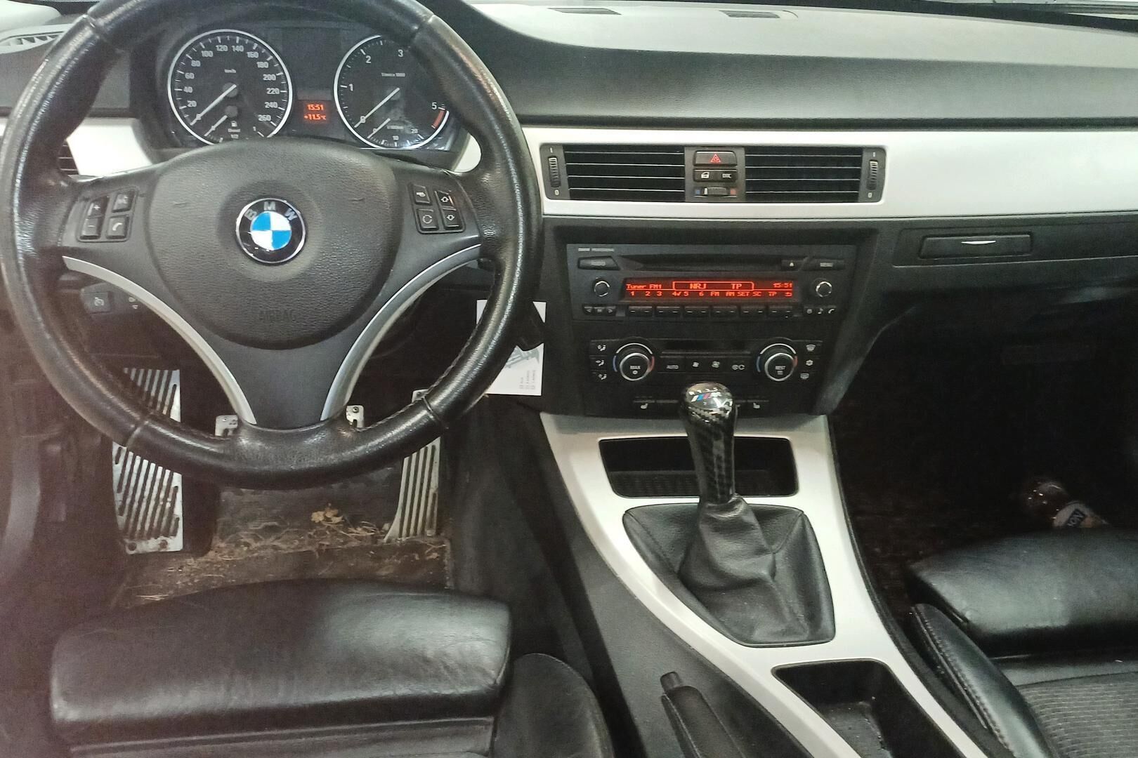 BMW 3-SARJA iso kuva 10