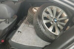 BMW 3-SARJA esikatselu 9