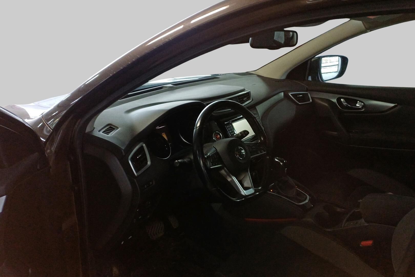 Nissan Qashqai iso kuva 1