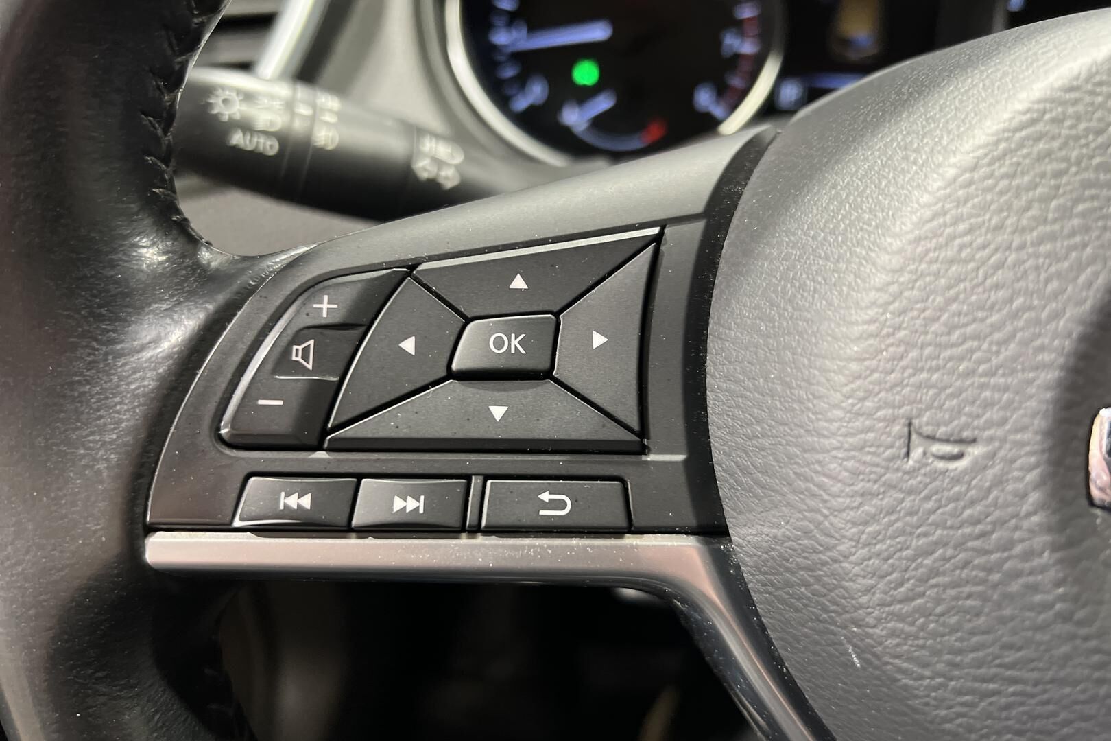 Nissan Qashqai iso kuva 14