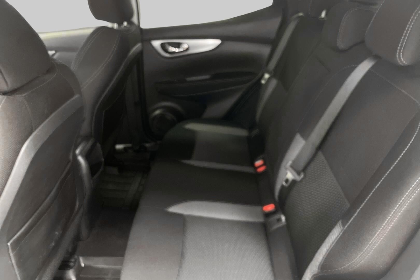Nissan Qashqai iso kuva 10