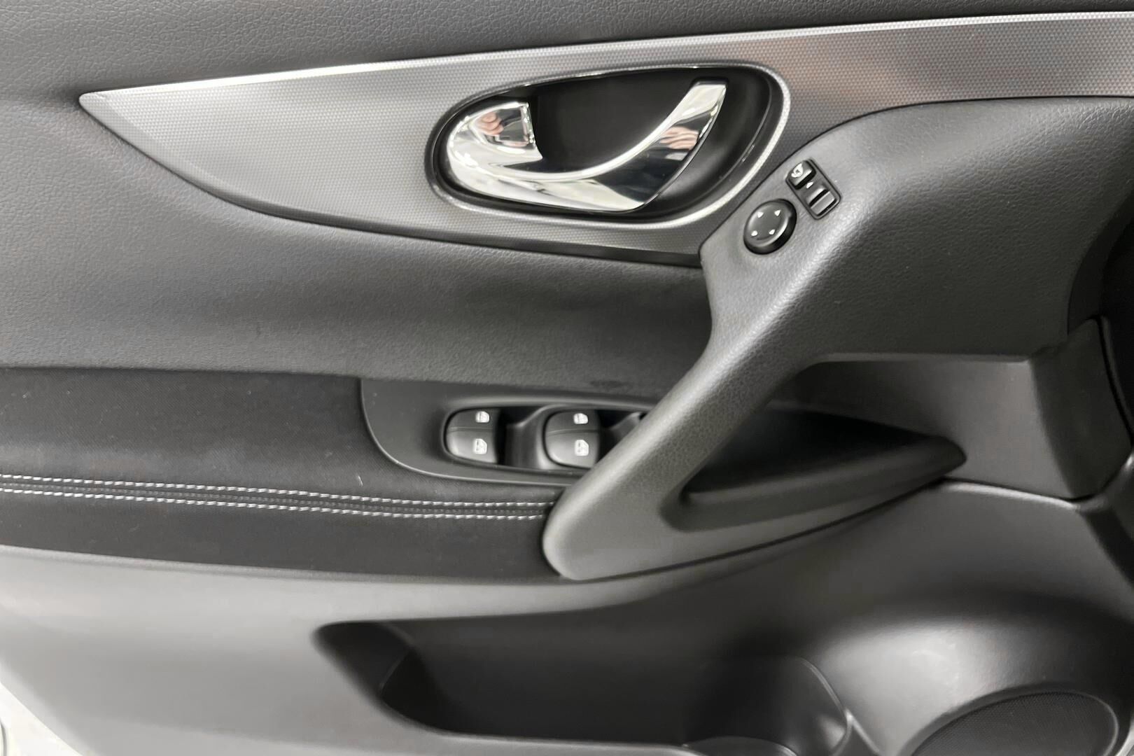 Nissan Qashqai iso kuva 19