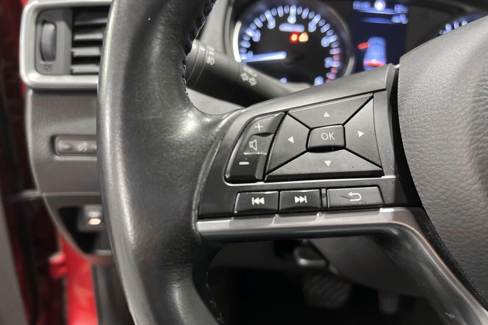 Nissan Qashqai iso kuva 18