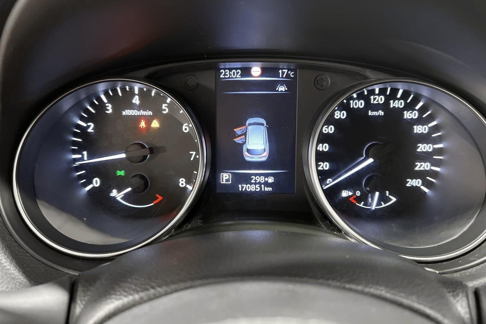 Nissan Qashqai iso kuva 18