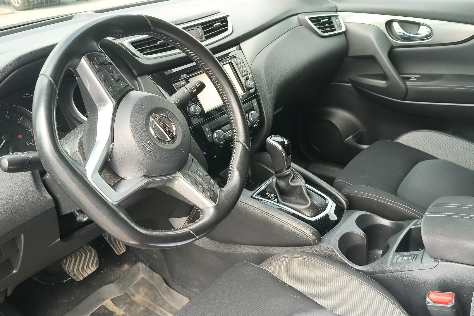 Nissan Qashqai iso kuva 2