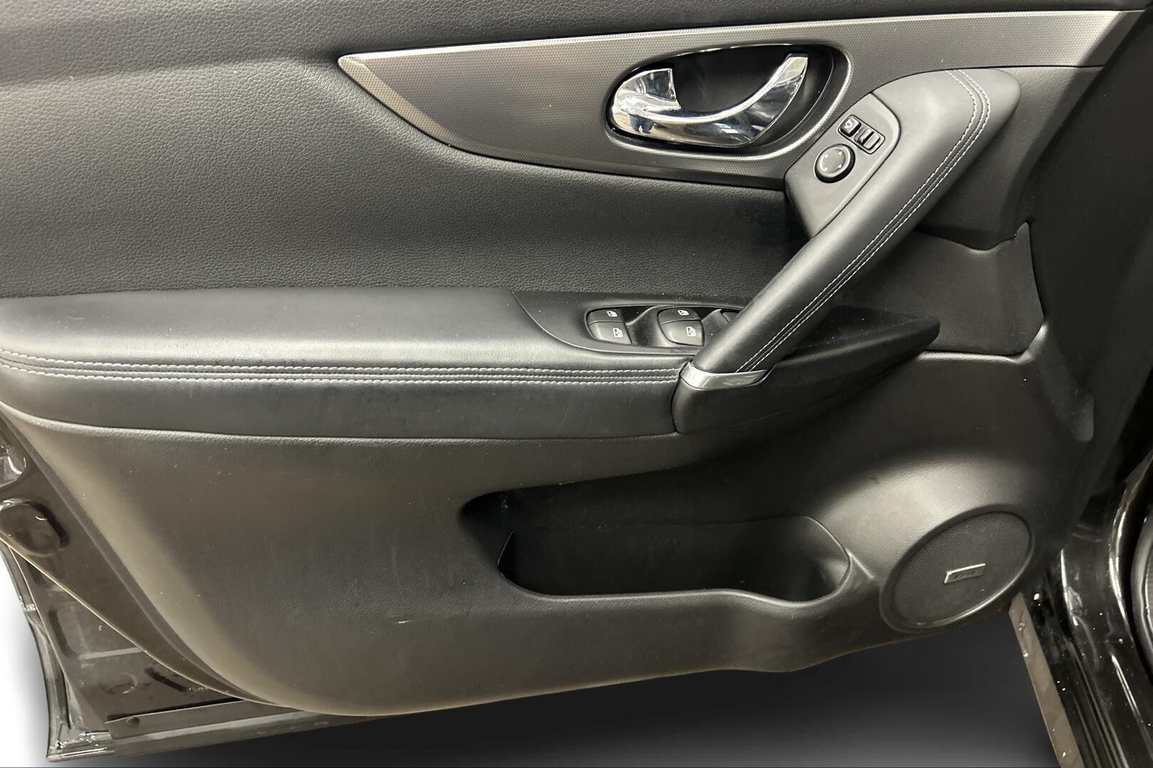 Nissan Qashqai iso kuva 14