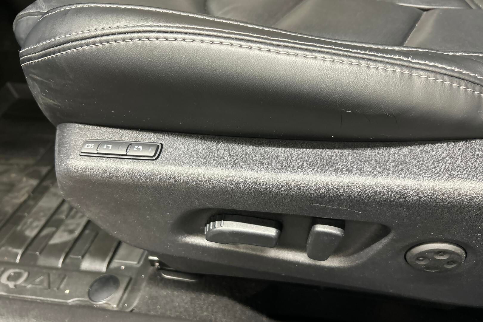 Nissan Qashqai iso kuva 16