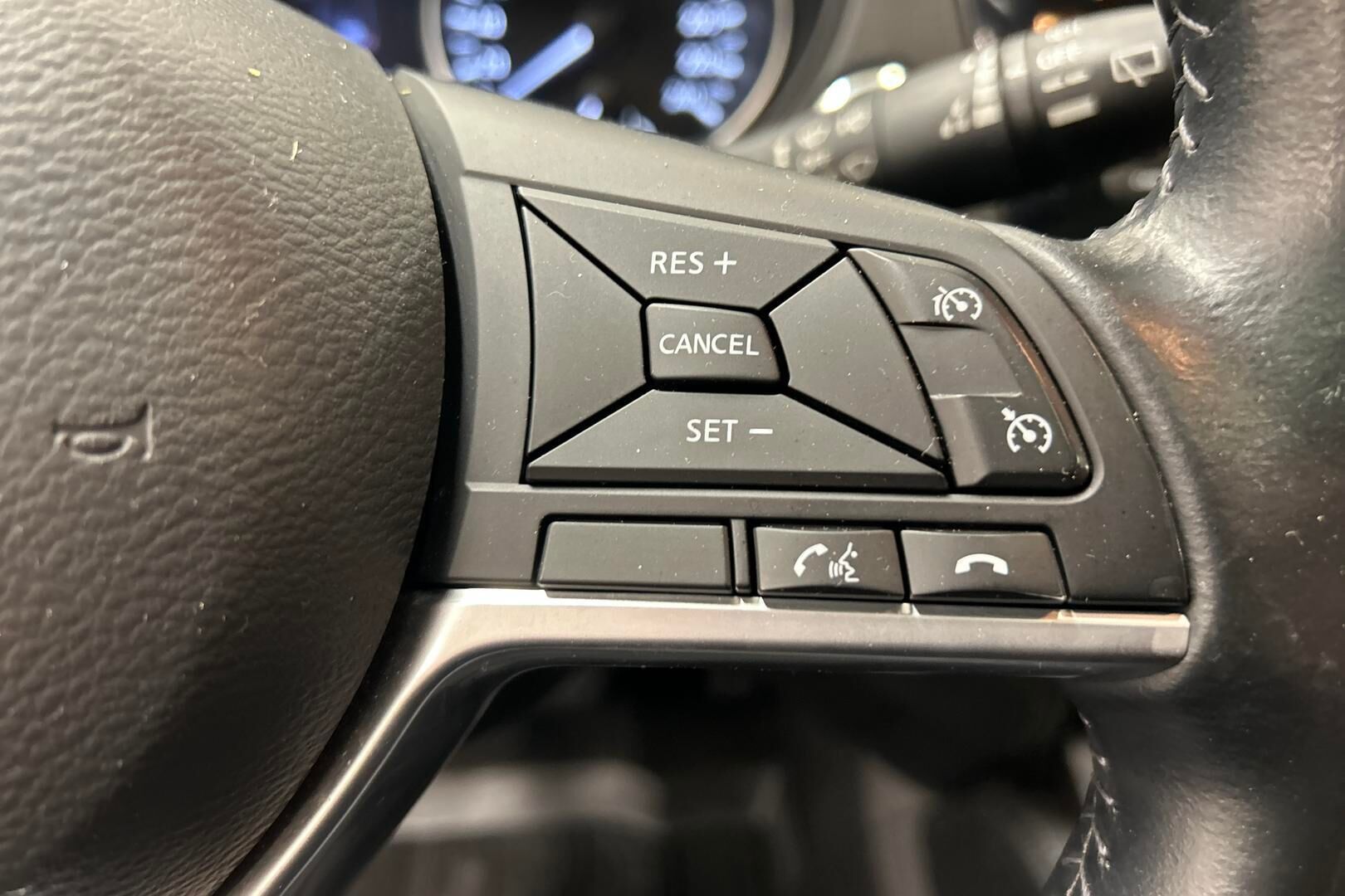 Nissan Qashqai iso kuva 18