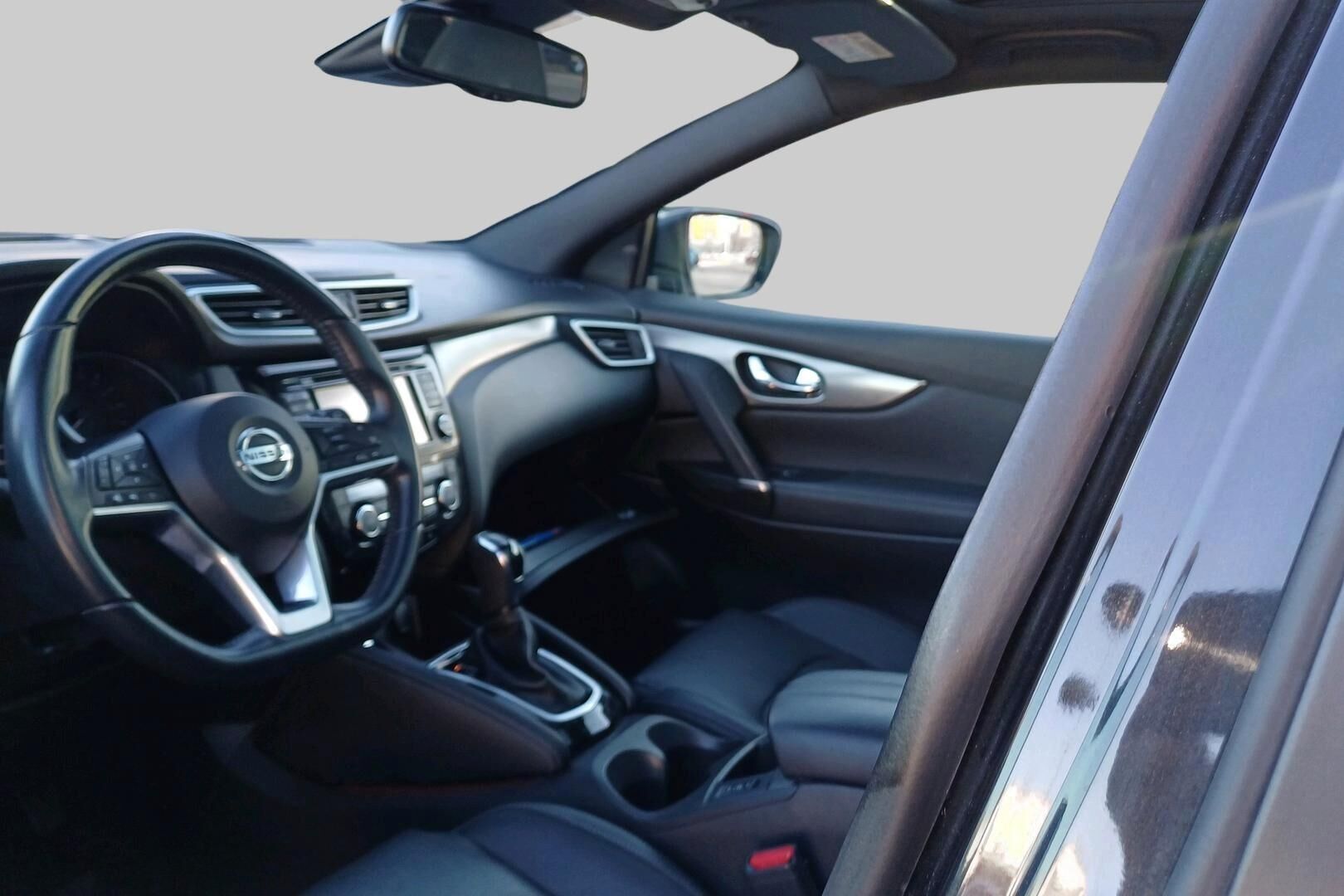 Nissan Qashqai iso kuva 2