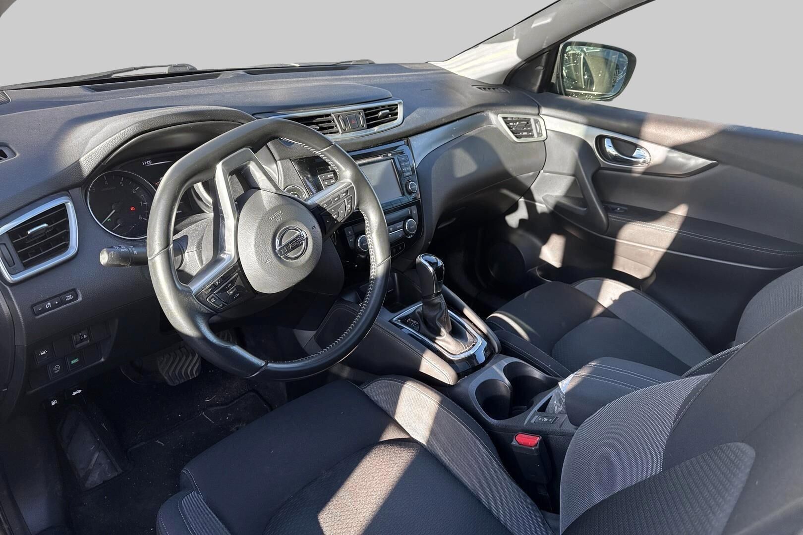 Nissan Qashqai iso kuva 2