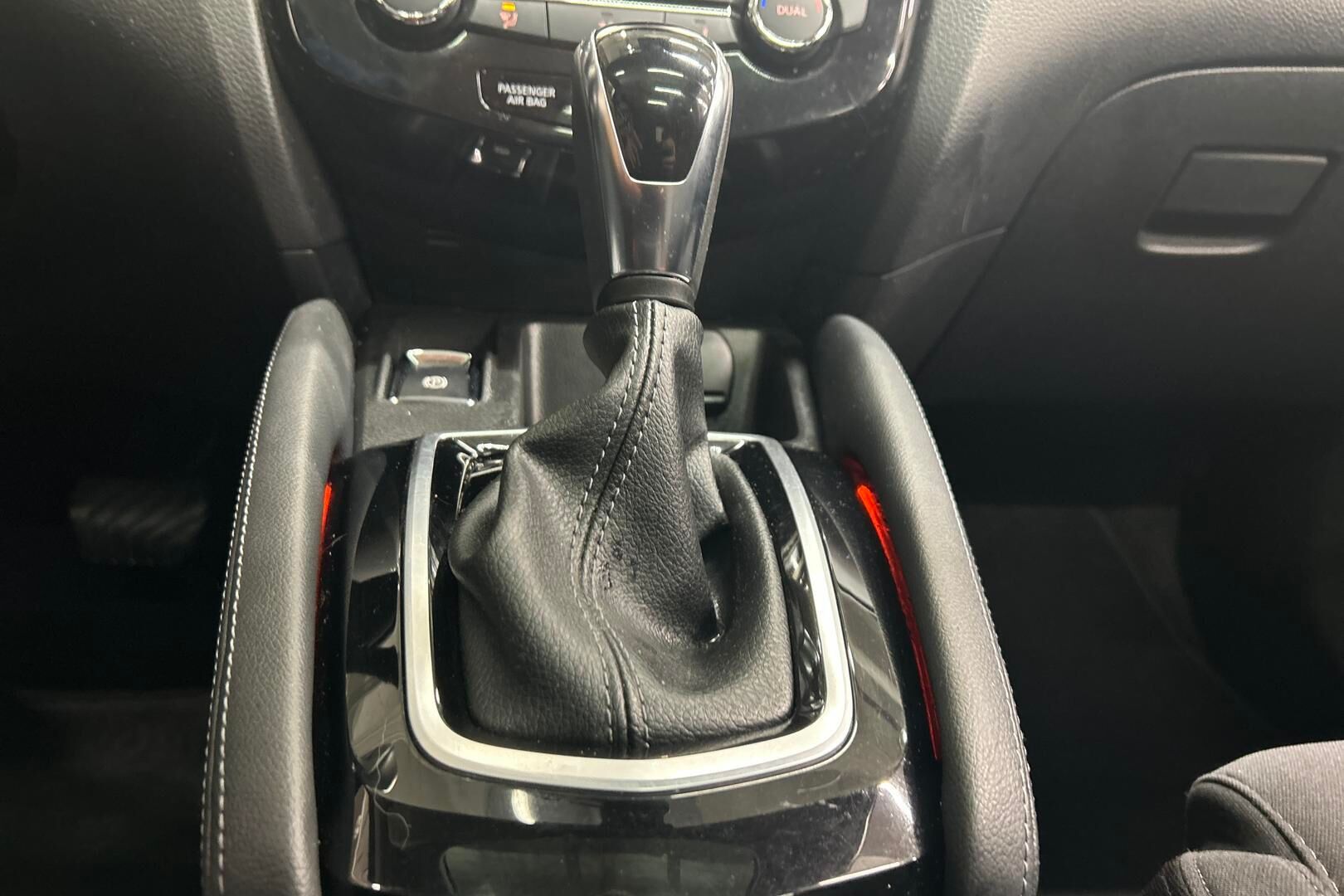 Nissan Qashqai iso kuva 20