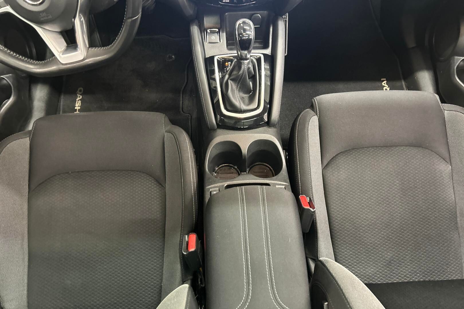 Nissan Qashqai iso kuva 29