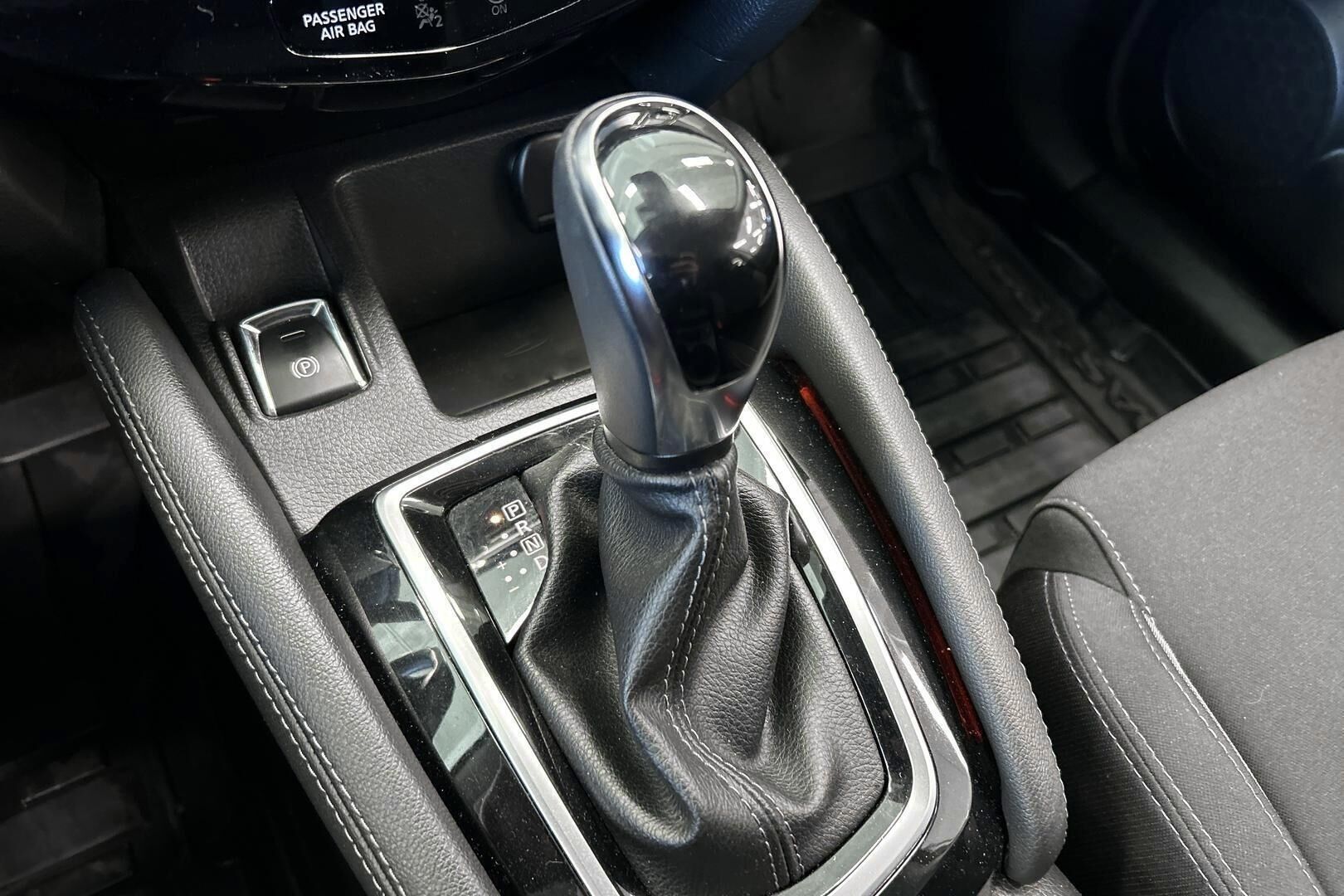 Nissan Qashqai iso kuva 18