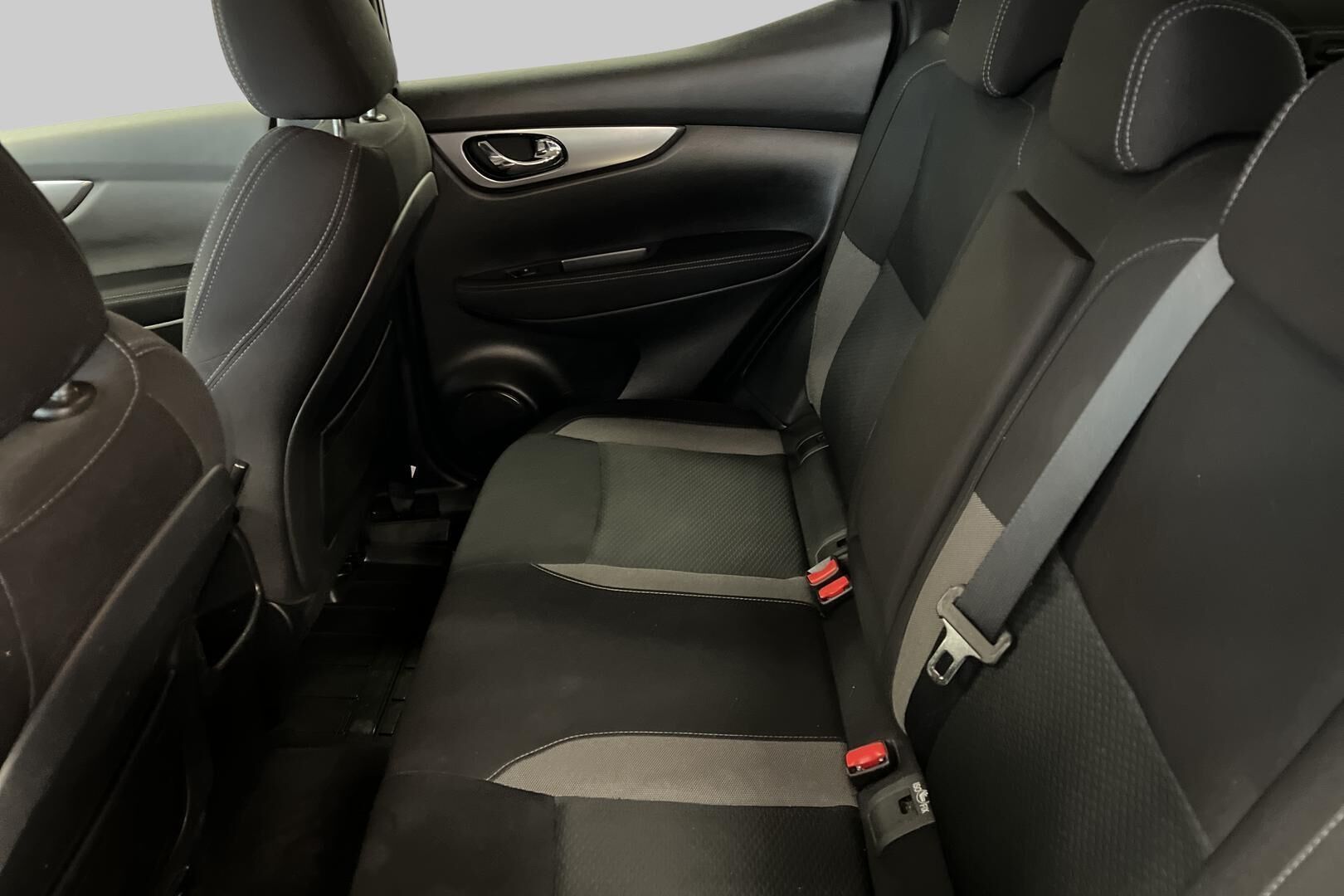 Nissan Qashqai iso kuva 10