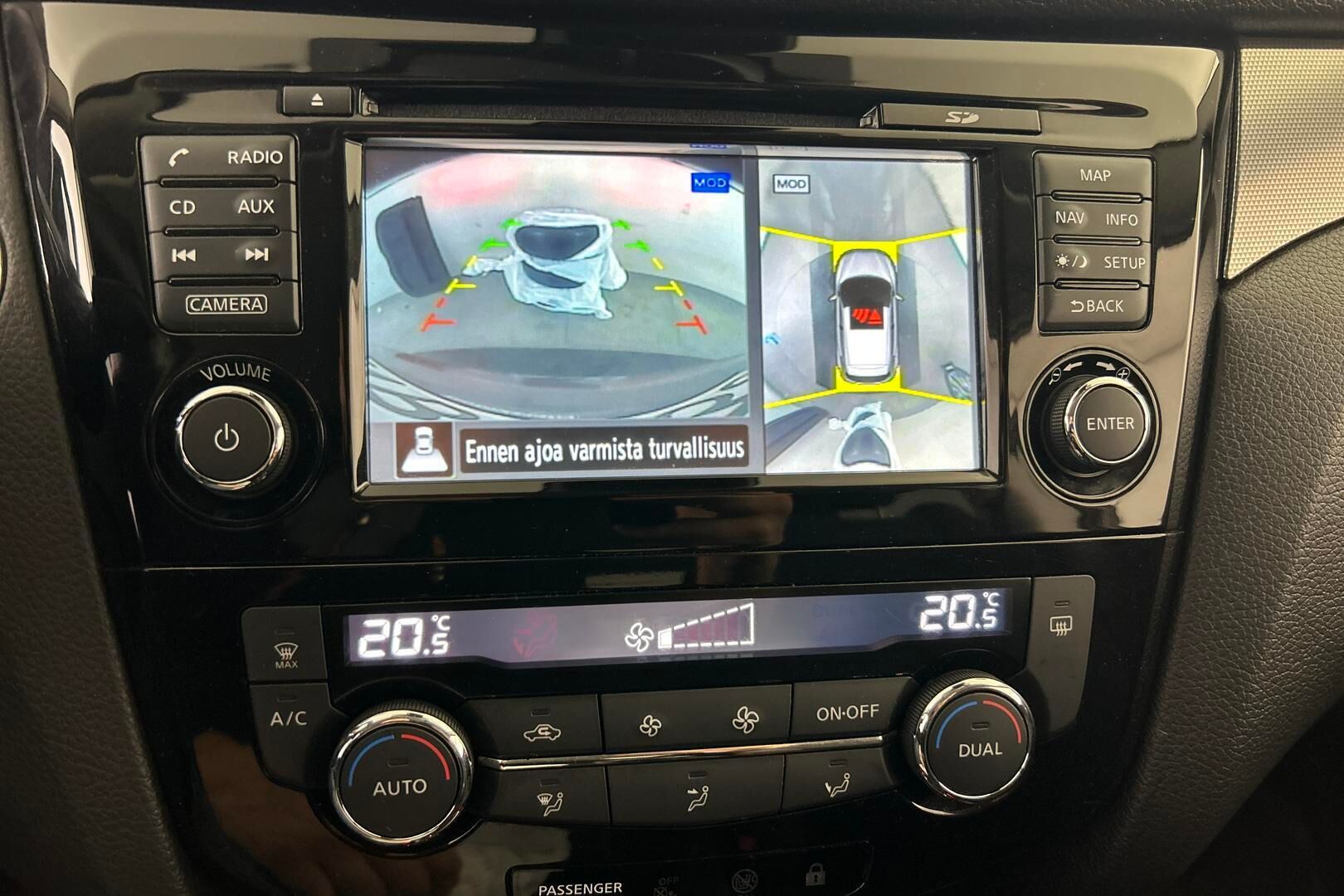 Nissan Qashqai iso kuva 15