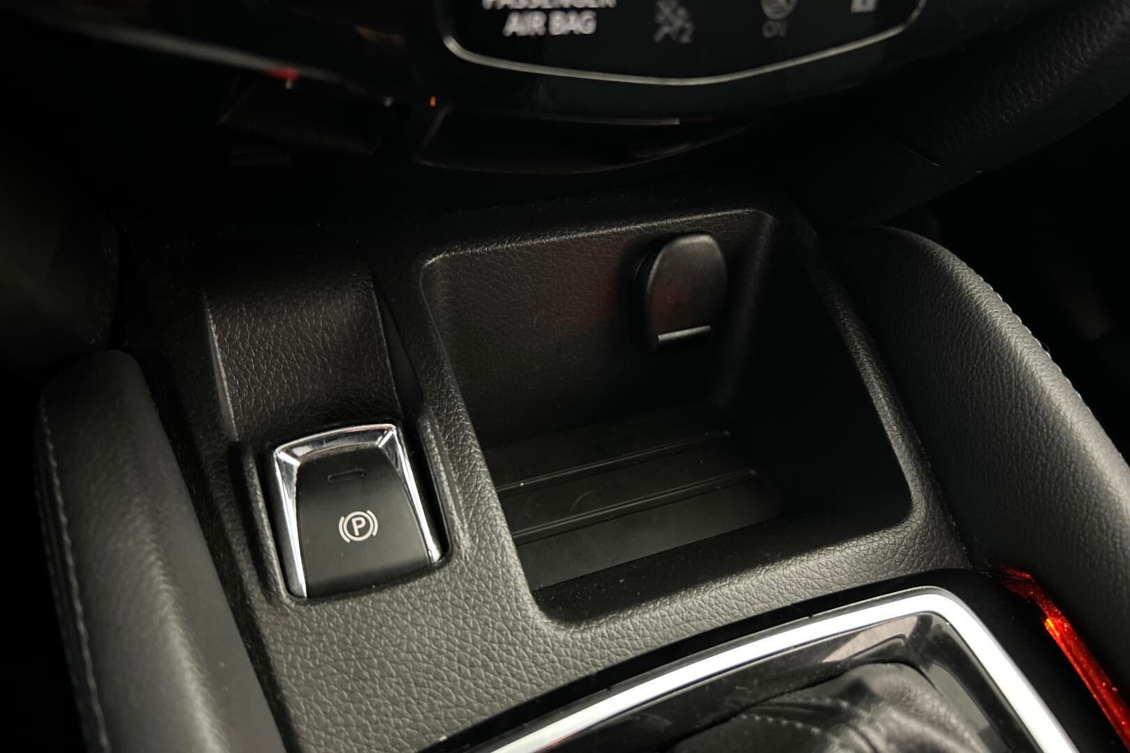 Nissan Qashqai iso kuva 16