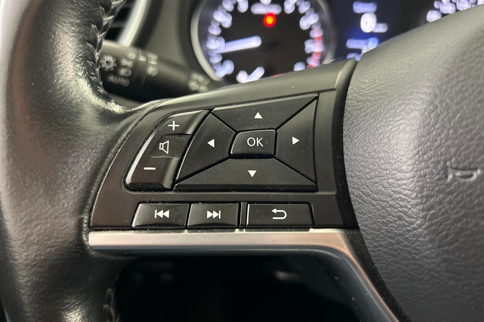 Nissan Qashqai iso kuva 20