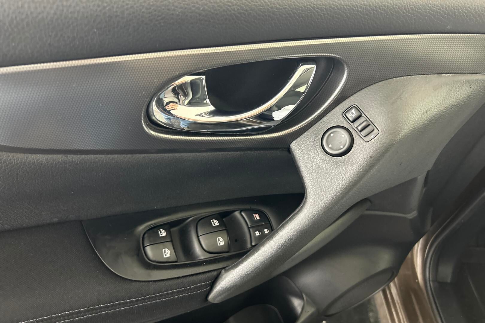 Nissan Qashqai iso kuva 23