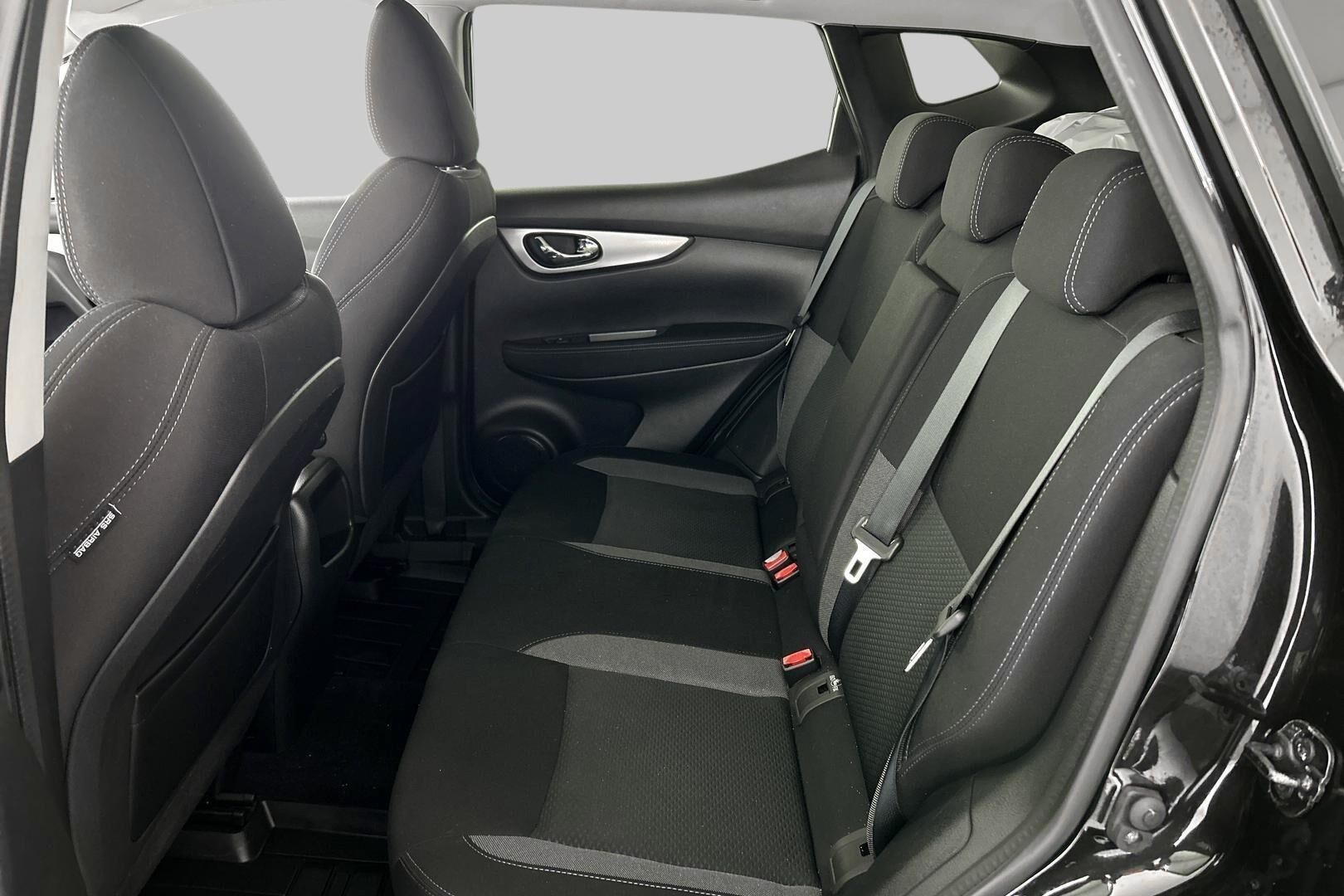 Nissan Qashqai iso kuva 10