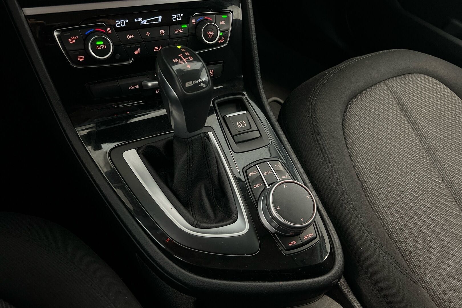 BMW 2-sarja iso kuva 6