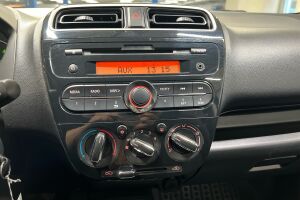 Mitsubishi Space Star esikatselu 11