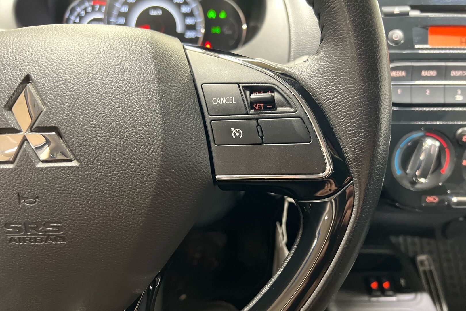 Mitsubishi Space Star iso kuva 12