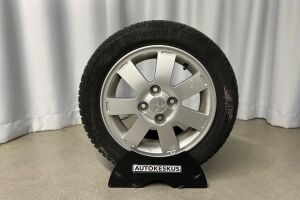 Mitsubishi Space Star esikatselu 16