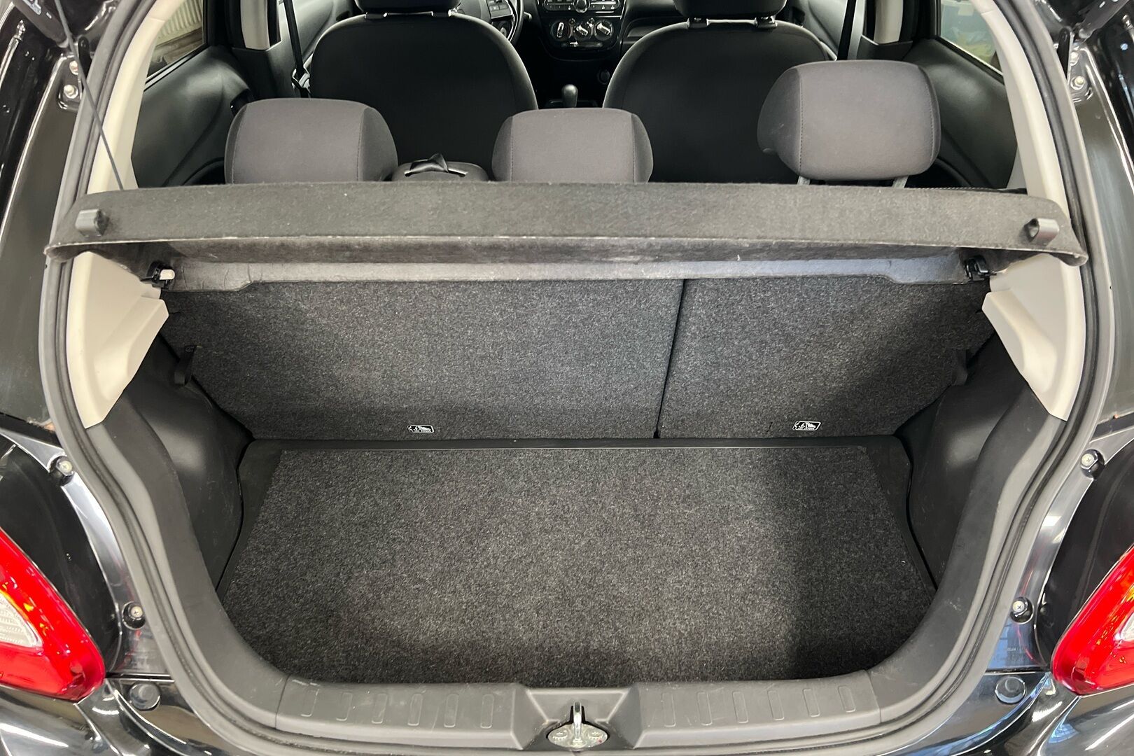 Mitsubishi Space Star iso kuva 8