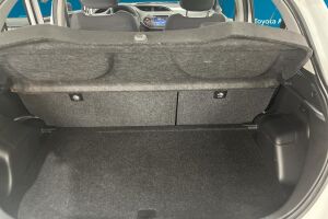 Toyota Yaris esikatselu 11
