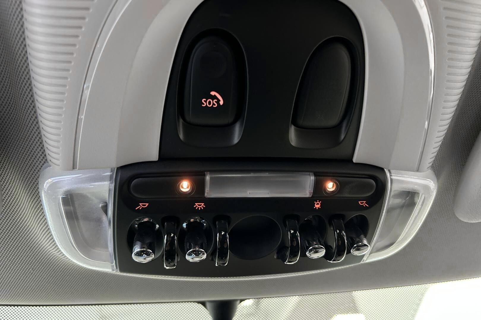 MINI Hatchback iso kuva 17