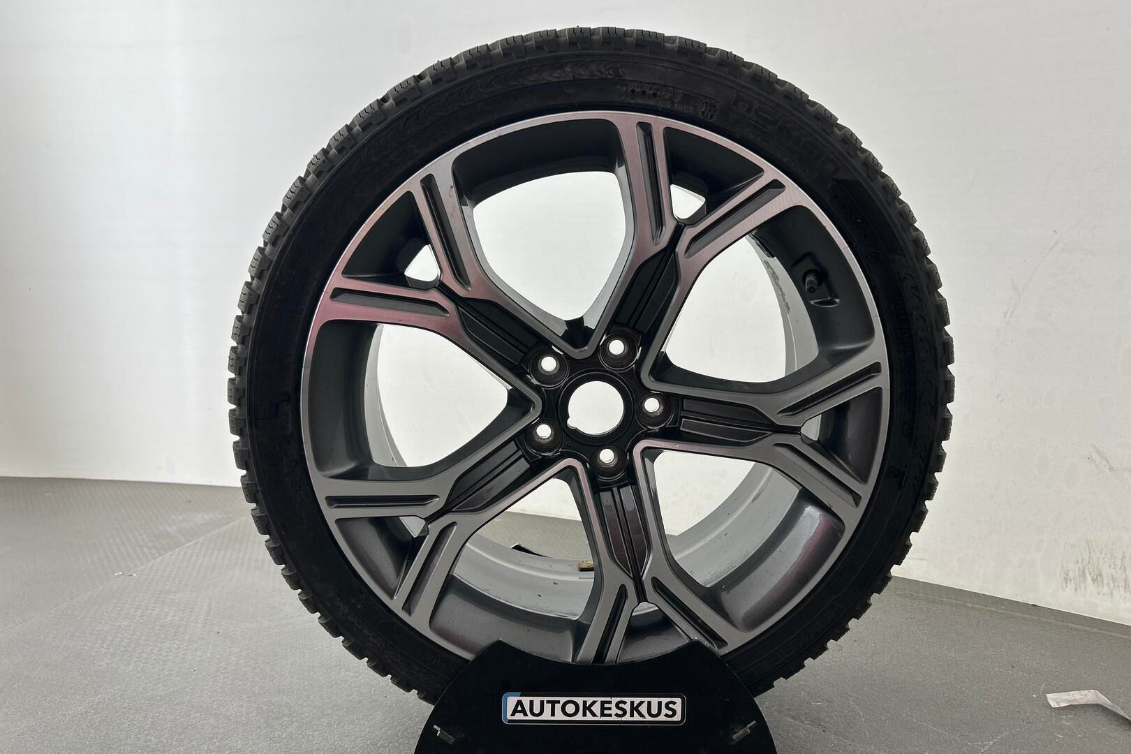 Kia Stinger iso kuva 32