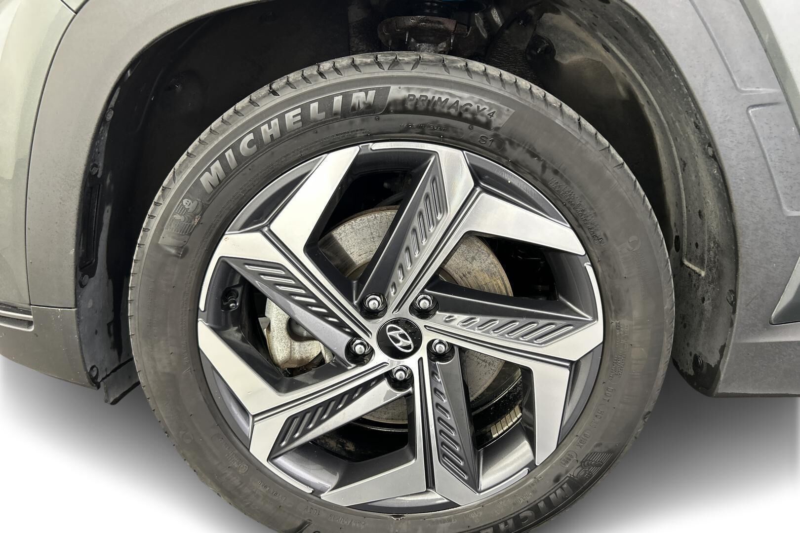 Hyundai Tucson iso kuva 12