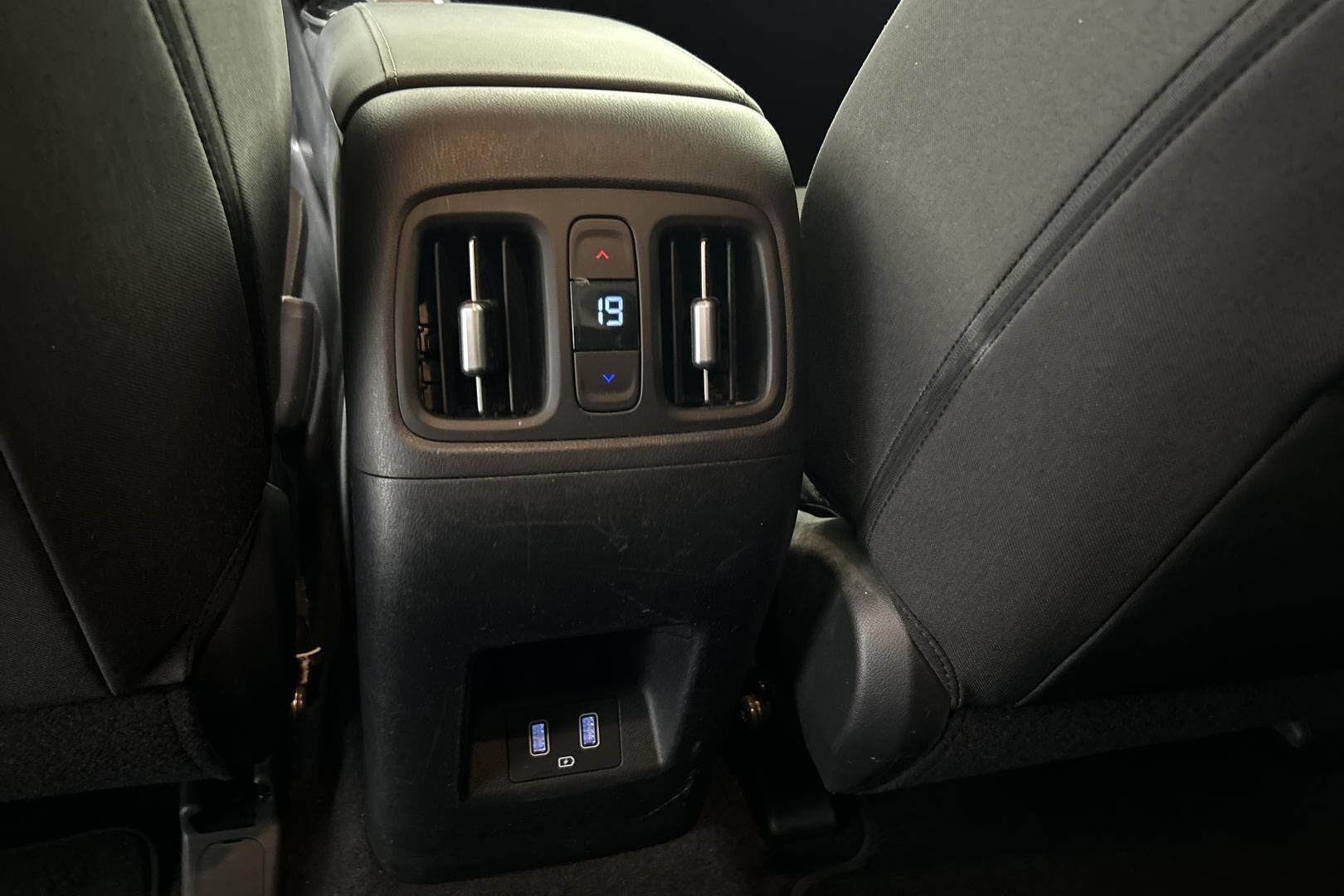 Hyundai Tucson iso kuva 22