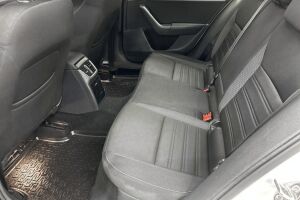 Skoda Octavia esikatselu 10