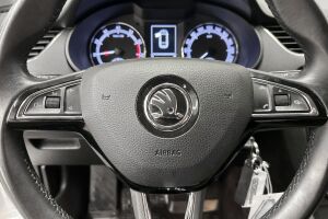 Skoda Octavia esikatselu 19