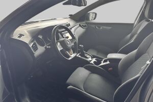 Nissan Qashqai esikatselu 2