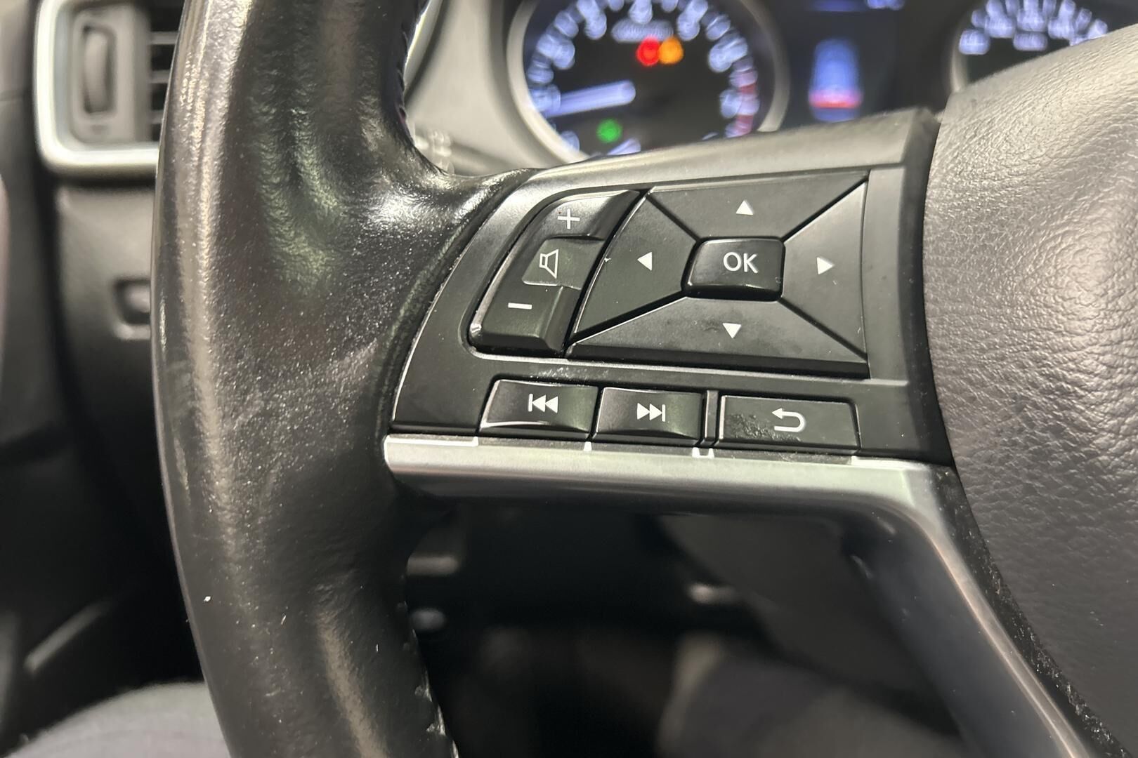 Nissan Qashqai iso kuva 11