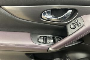 Nissan Qashqai esikatselu 14