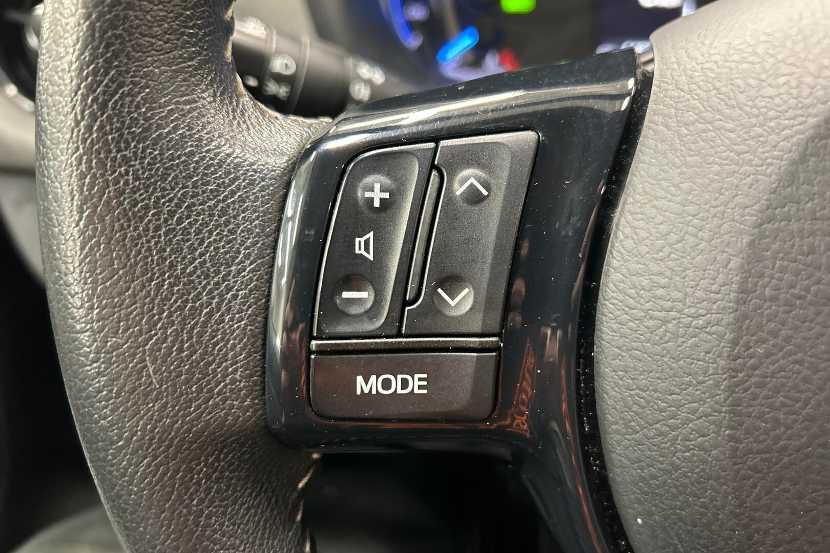 Toyota Yaris iso kuva 21