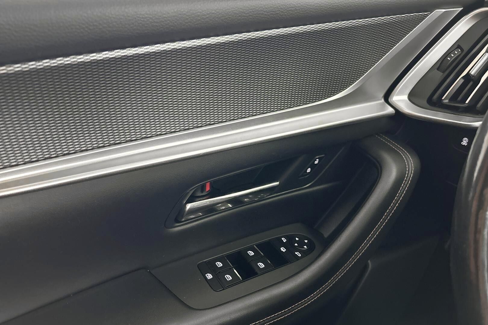 Mazda CX-60 iso kuva 21