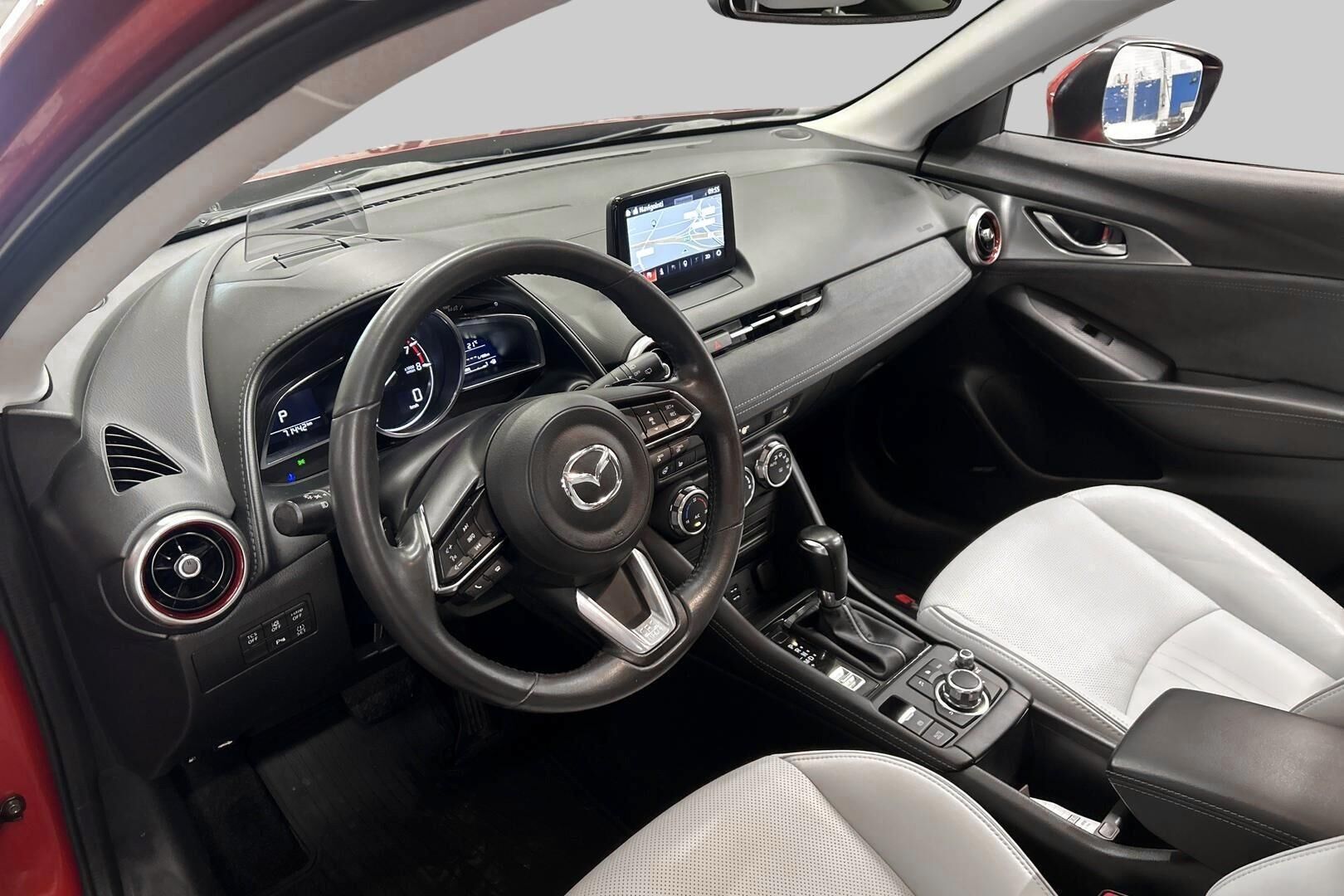 Mazda CX-3 iso kuva 9