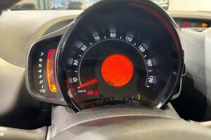 Toyota AYGO esikatselu 13