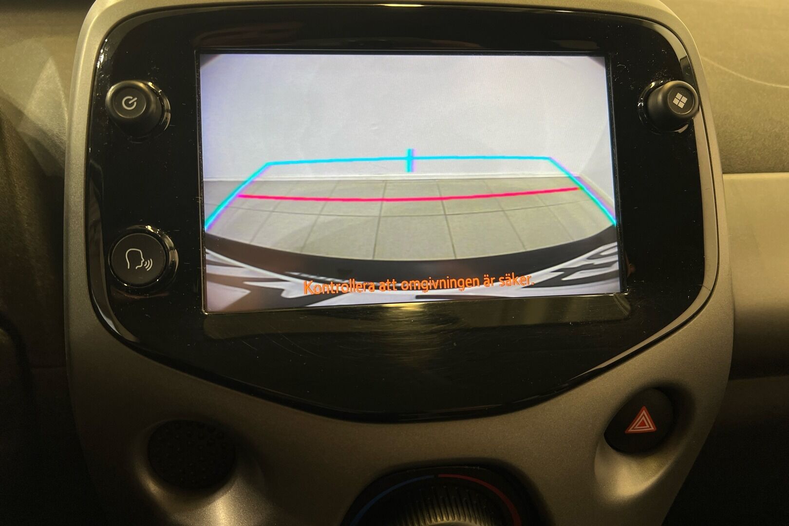 Toyota AYGO iso kuva 6