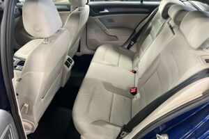 Volkswagen Golf esikatselu 8