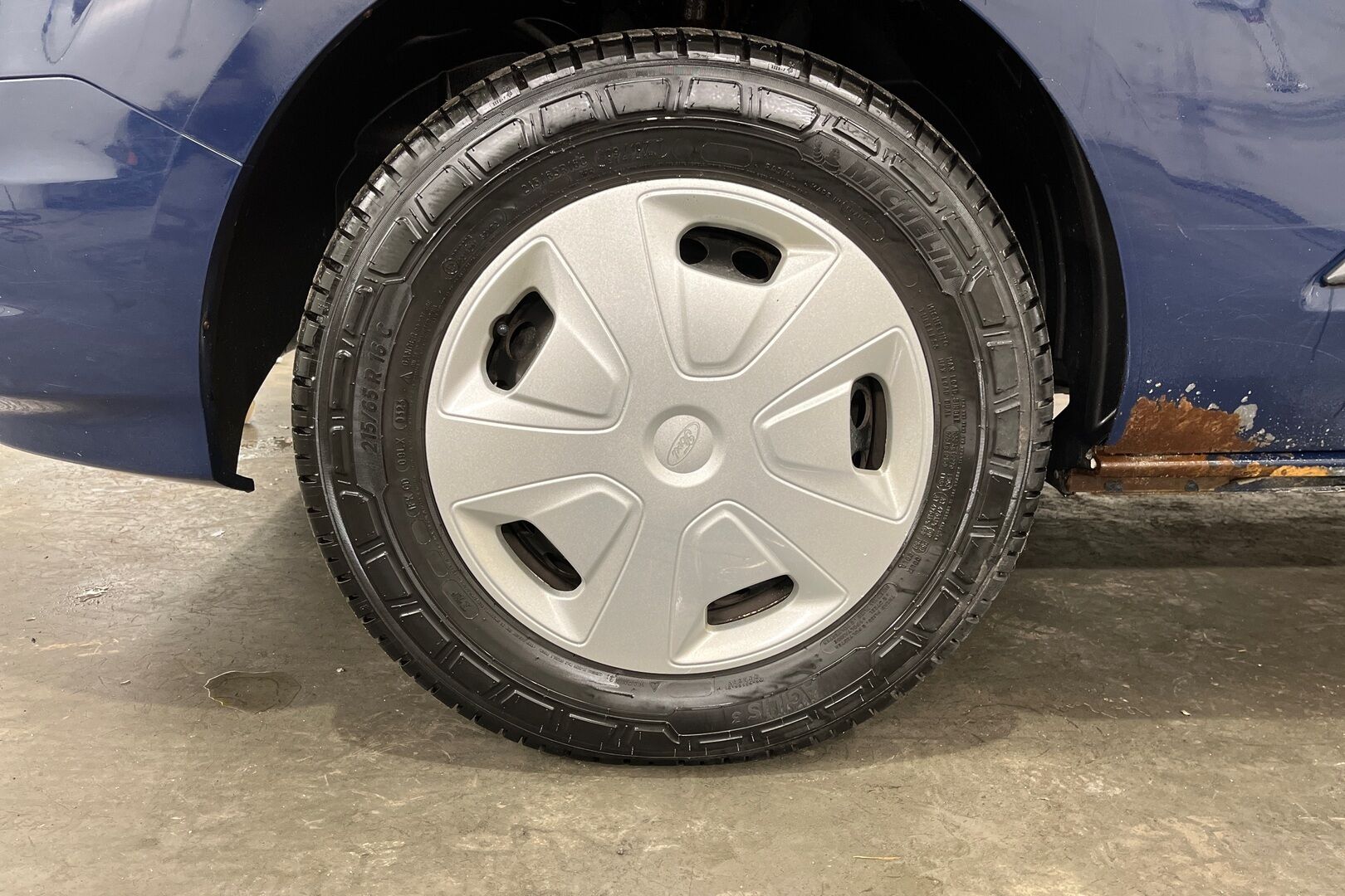 Ford Transit Custom iso kuva 10