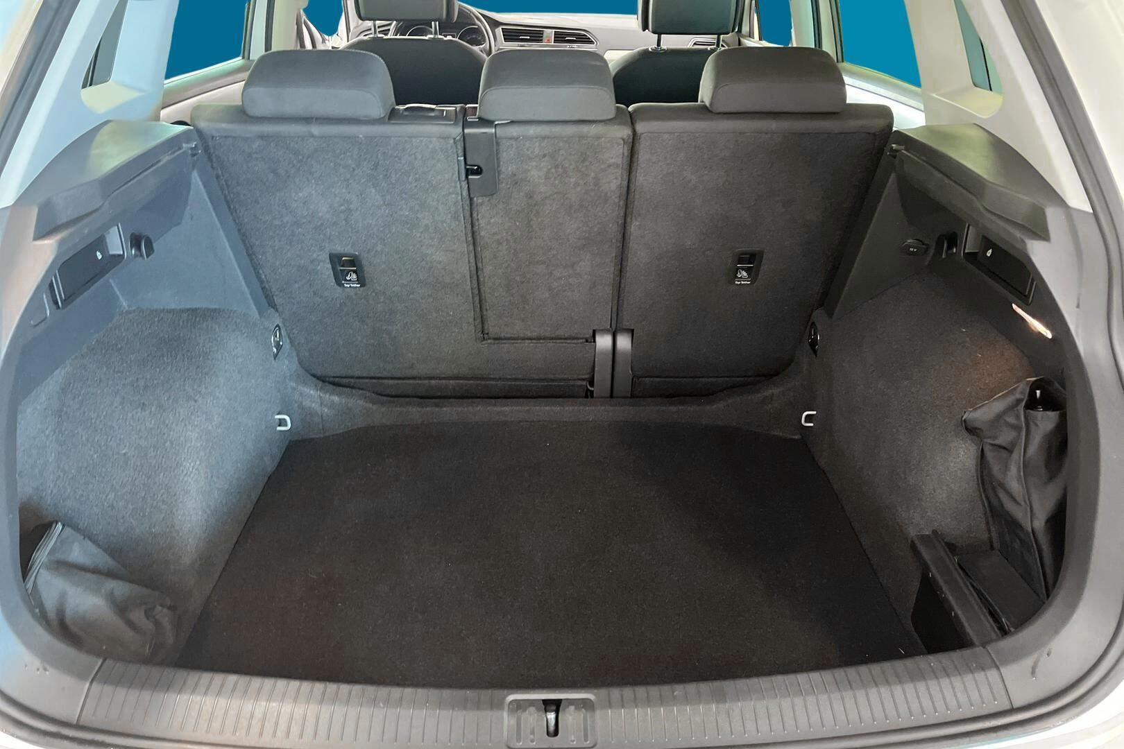 Volkswagen Tiguan iso kuva 11