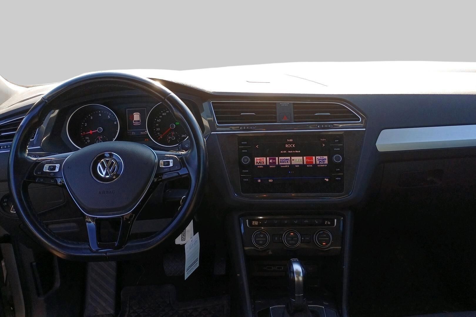 Volkswagen Tiguan iso kuva 2