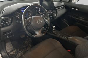 Toyota C-HR esikatselu 2