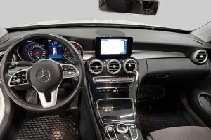 Mercedes-Benz C esikatselu 11