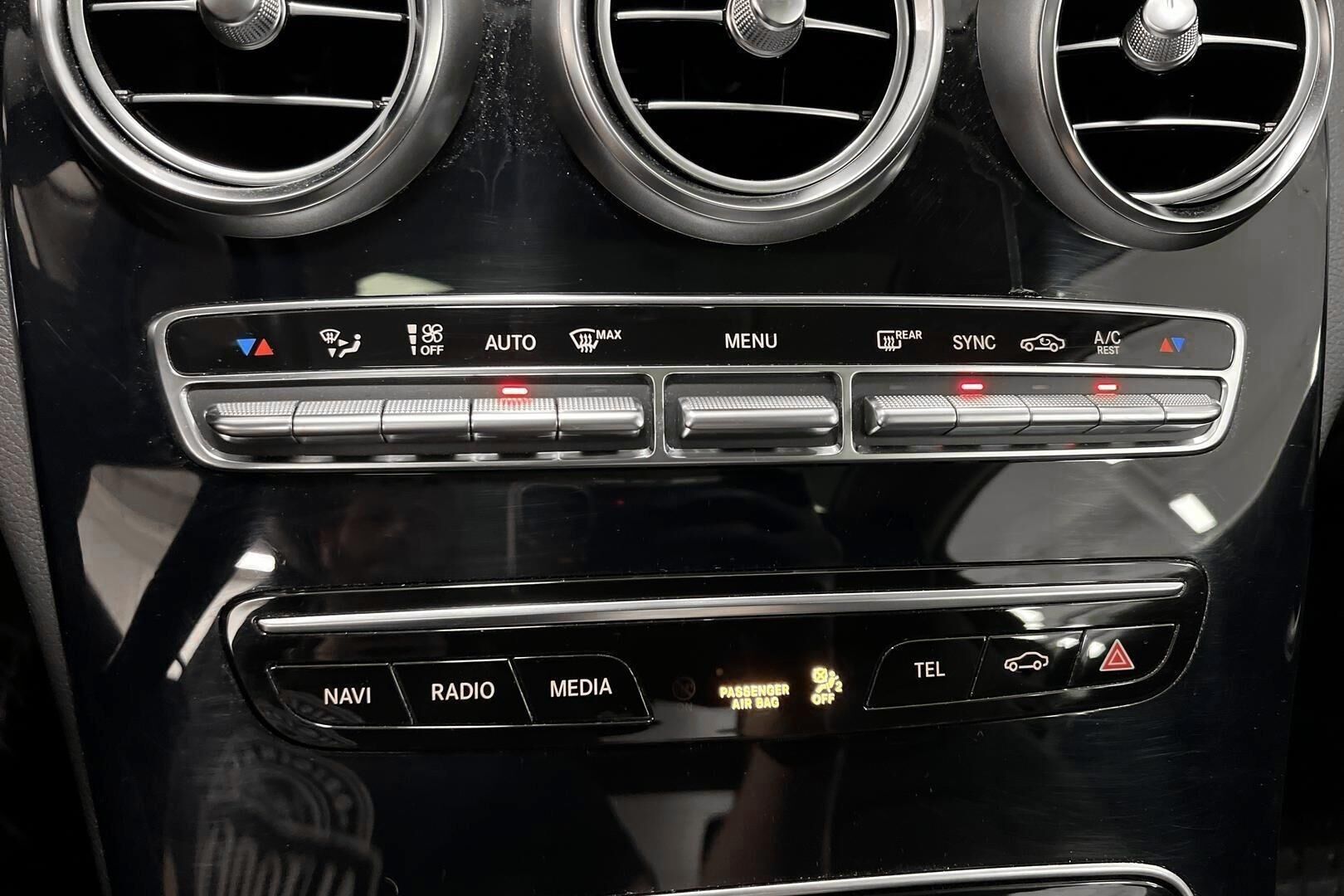 Mercedes-Benz C iso kuva 16